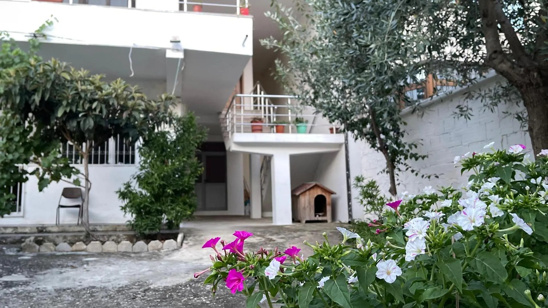 Villa Agalliu City Center Berat Albania